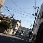 Yorishima Takohan - 店を出て右手少し先　右手にもつもつ鍋よりまさの向いに駐車場