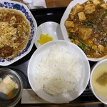 中華食堂 秋 - コンビ定食　麻婆豆腐と唐揚げ