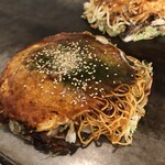 Okonomiyaki Kaede - 肉玉とうがらし麺　エビトッピング