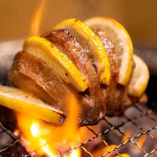 Must-try ♥ Famous Sendai-style meatloaf lemon Cow tongue! ! !