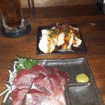 イエノミ ナニワ 301 - ヤズの刺身とよだれ鶏(ハーフ)とウーロン茶(ジョッキ)