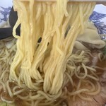 支那そば へいきち - 麺リフト