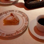 食堂車レストラン 黄昏号 - アップルパイとコーヒー