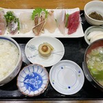 新兵衛 - 料理写真:地物刺身定食