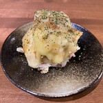 Teppan Sakaba Sampachi - とろとろチーズのぜいたくポテサラ