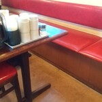 鳥人 - テーブル席