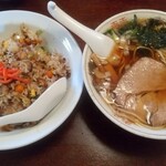 鳥人 - しょうゆとヤキメシ