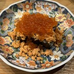Robata To Oden Koronagirai - 鮭といくらの親子寿司