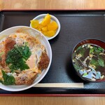 東宝食堂 - カツ丼