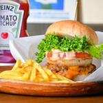 アレヴェリー テラス - チーズバーガー