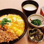 Oyakodon with Oyako-don (Chicken and egg bowl)