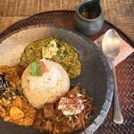 旧ヤム邸  - 全がけカレー