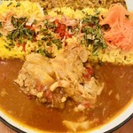 カレーの店 八月 - ポークカレー＋あいがけキーマ