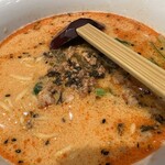 上海華龍 - 【2023.11.8(水)】本日の日替わり②（担々麺&白身魚のオイスターソース丼）1,080円の担々麺