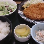 Hamayaki Kaisen Izakaya Daishou Suisan - チキンカツ定食