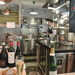 広い厨房です。