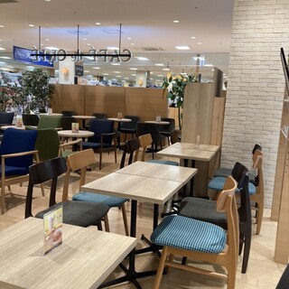 カフェ・ド・クリエ_2