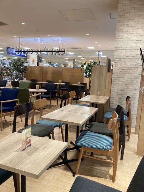 カフェ・ド・クリエ イオンモール秋田店（CAF&Eacute; de CRI&Eacute;） - 四ツ小屋（カフェ）の写真