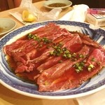 炭火焼 ゆうじ - 牛ほほにくの、刺身！！おいしっ