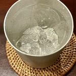 酒亭 田中 - 今日は情け嶋麦冠の水割りからスタート