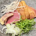 酒亭 田中 - 叩きは白レバー ハツ 砂肝の3種　切りつけ方が美し過ぎます