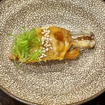 酒亭 田中 - 伊達鳥手羽唐揚げ　カラッと揚がった（だから唐揚げ）手羽に大蒜と生姜が沁み込んで大変な美味