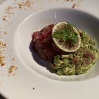 マーサーブランチ テラスハウス - マグロとアボカドのタルタル