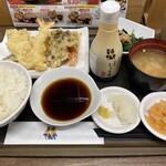 天丼てんや×とんかつ知多家 - 