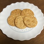 おせんべいやさん本舗 煎遊 - 料理写真:黒胡椒せん