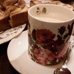 蜜蜂 - きなこミルク480円