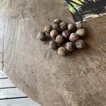 NOMI RESTAURANT - 庭の鬼ぐるみ