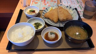 Yayoi Ken - アジフライ定食