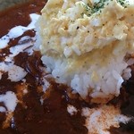 茶苑 - 茶苑セット（1,100円）のハヤシライス（フレッシュ入り）