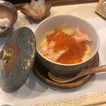 鮨 難波 - こちらは生のいくら