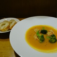 ピアット・スズキ - 海老のビスクスープ