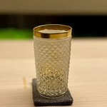 道人 - 白州ハイボールは、美しいバカラで。