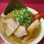 豚平 - ラーメン。単品だと700円