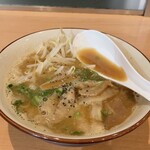 宝ラーメン - 徳島ラーメン ハーフ