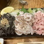 Motsuyaki Nikomi Kaede - 刺し盛り3種　