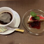 Bistro Fujiyama - セットのドリンク&本日のケーキ