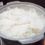 和美助 - お釜で炊いている美味しいご飯です