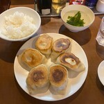 でっかい餃子 曽さんの店 代々木店 - 