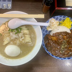 ヌードル＆スパイスカレー 今日の1番 - 朝限定セット　¥1,000-(税込)