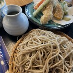 Yamasato - 粗挽き田舎蕎麦の天ぷらせいろ