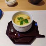 Sushi Hana Honten - 茶碗蒸しの具は小エビ、銀杏、蒲鉾