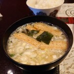 ごはんかふぇ ねねるる - お味噌汁とご飯
