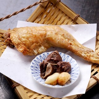 ジューシーな地鶏が魅力。はし田屋自慢の素揚げ