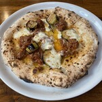 PIZZA LEONE - 季節限定　秋茄子と自家製ボロネーゼのピッツァ