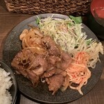 加留美亭 - カルビ焼肉ランチ　1000円