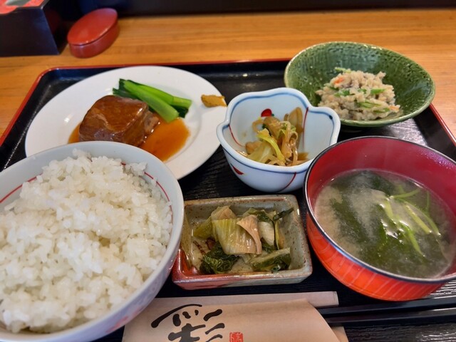 一久 &ndash; 秋田市のローカル食堂｜手頃価格で本格和食を堪能